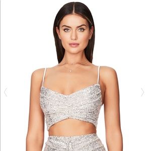 Brand new with tags on. Silver sequin cropped top.